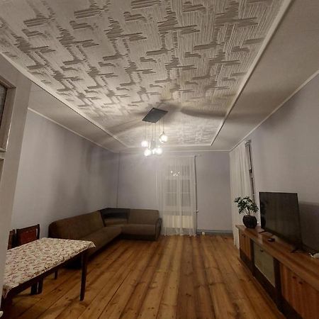 Pils Ielas Apartamenti Kandava Exteriér fotografie